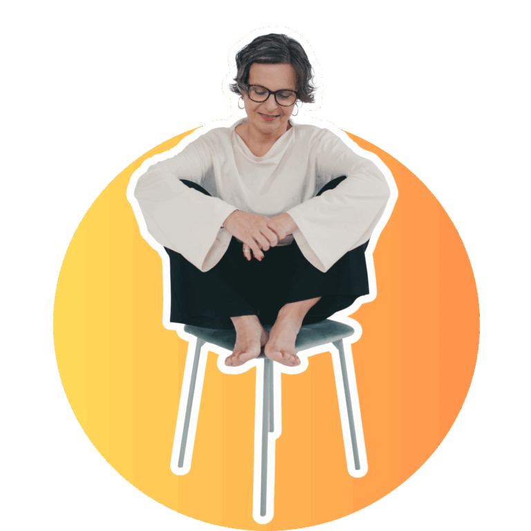 Inga Wiegert auf Hocker